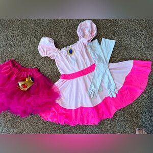Princess Peach Costume